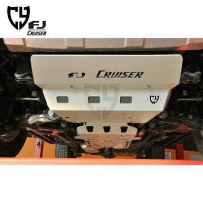 丰田FJ酷路泽底盘护板